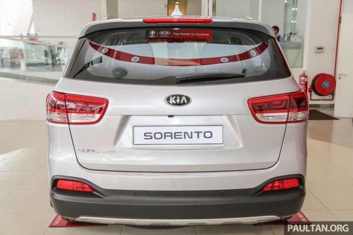 Ra mat 3 phien ban, Kia Sorento co gia tu 850 trieu dong-Hinh-5